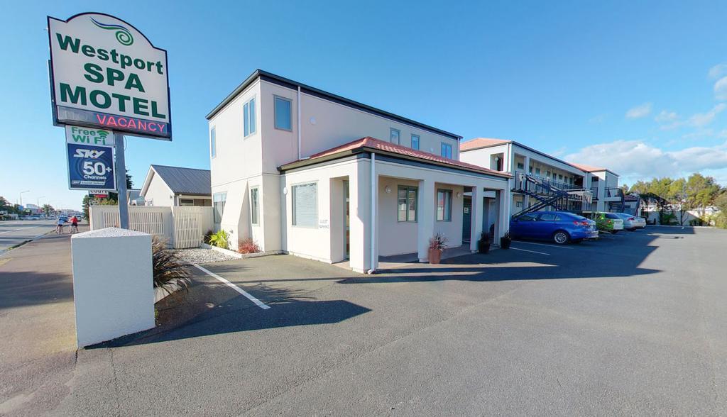 Westport Spa Motel Екстер'єр фото