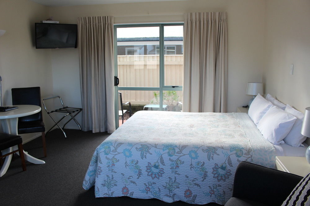 Westport Spa Motel Екстер'єр фото