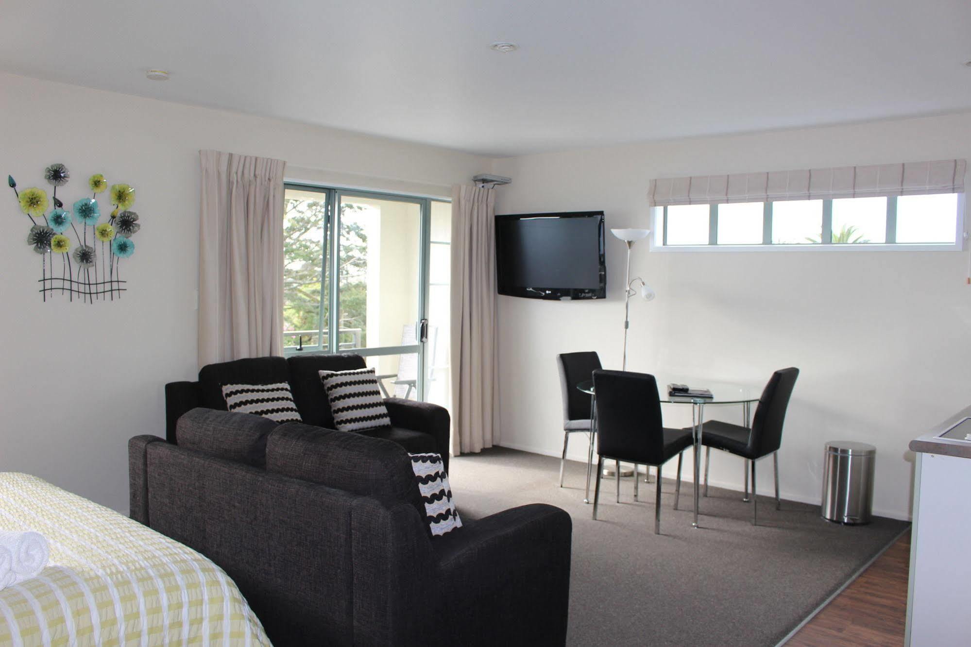 Westport Spa Motel Екстер'єр фото